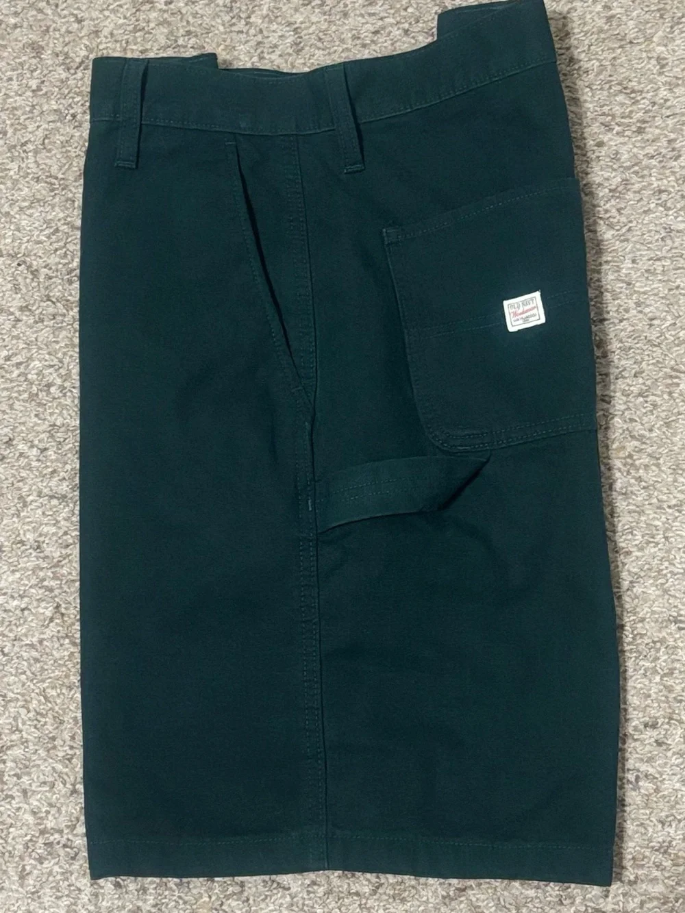 Old Navy Men's Loose Fit Twill Carpenter Shorts in a dark forest green